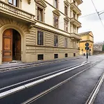 Zeus Luxe Firenze