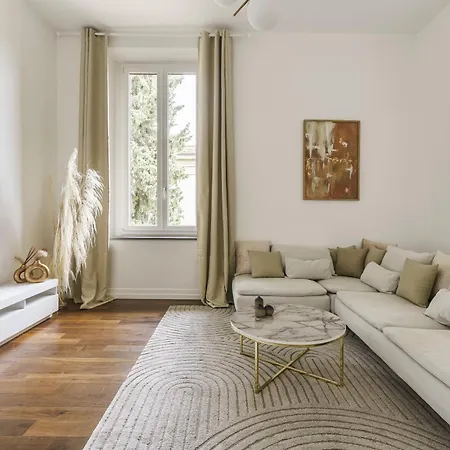 Zeus Luxe * Florence