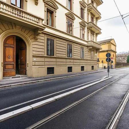 Zeus Luxe Florence