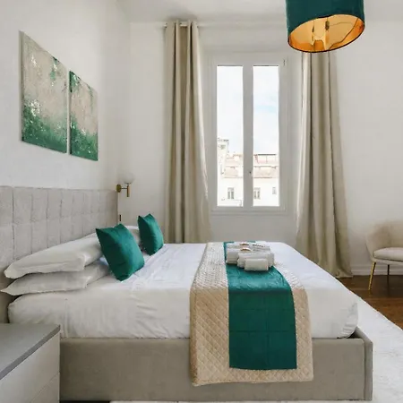Zeus Luxe Appartement Florence